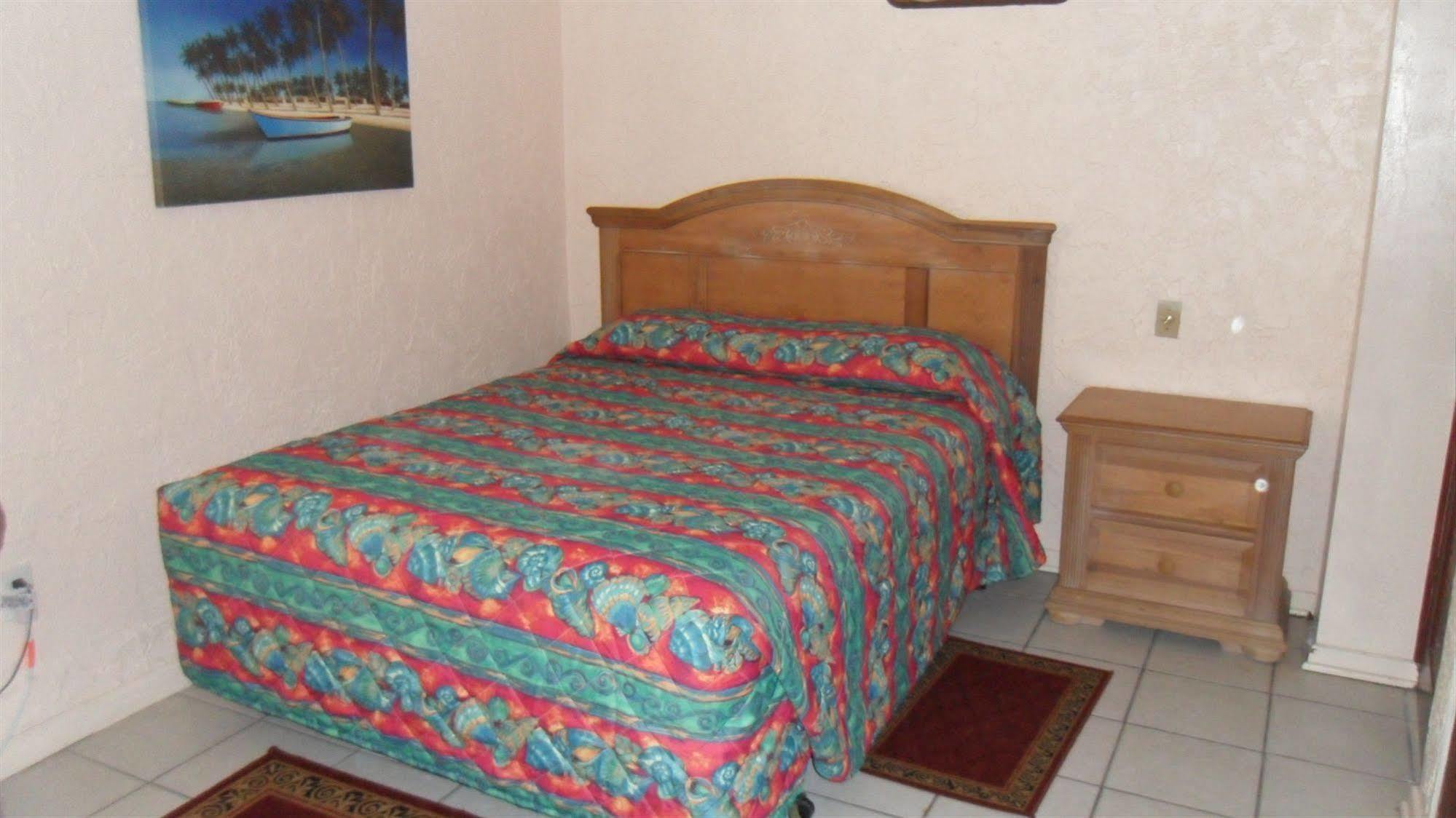 Lazy Hours Motel Флаглър Бийч Екстериор снимка